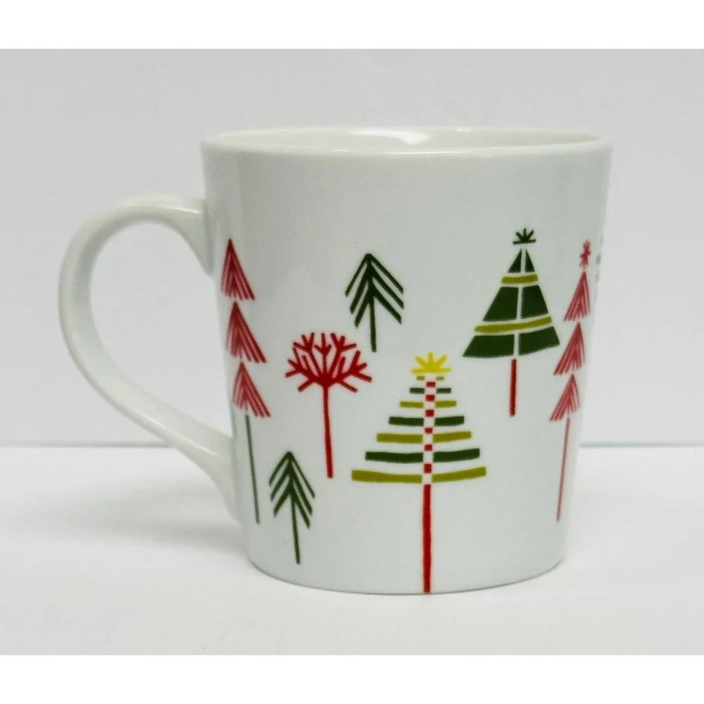 Crate & Barrel Julia Rothman 16oz White Green Red Yule Town Christmas Tree Mug